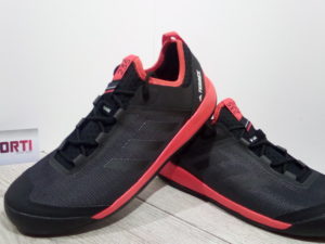 КРОССОВКИ ADIDAS TERREX SWIFT SOLO (S80929)