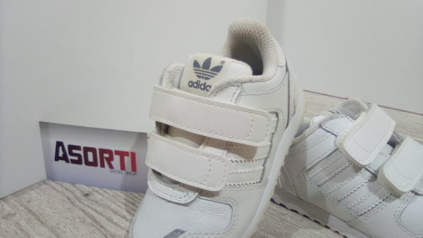 КРОСІВКИ ADIDAS ZX 700 CF I (Q23981)