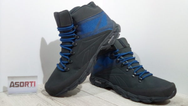 Мужские утепленные кроссовки Reebok Trailchaser MID (V70807) черные
