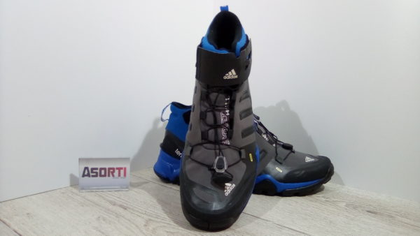 Мужские кроссовки для туризма Adidas Terrex Softshell MID (M22822) черные/синие